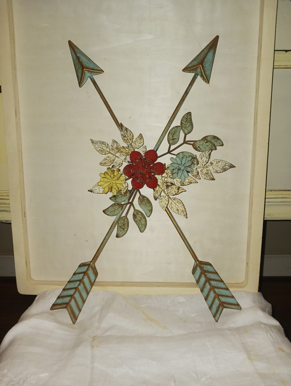 Metal Arrow Floral Wall Decor in Turquoise and Red
